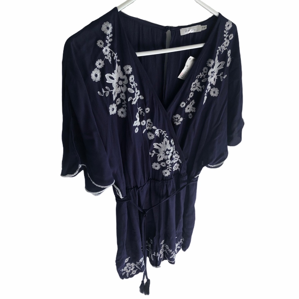 ✨NWT✨Women’s Ark & Co Romper